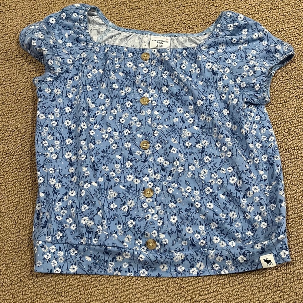 Abercrombie kids blue floral button shirt. Size 9/10.